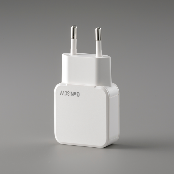 Opti Slim caricatore da parete USB-C + USB-A, 30W